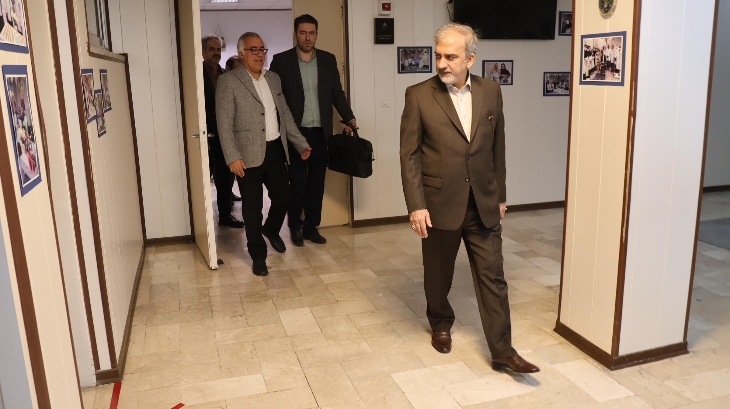 افتتاح نیروگاه خورشیدی  9