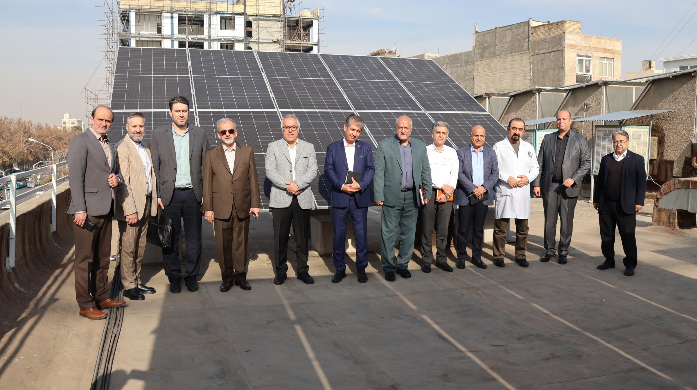 افتتاح نیروگاه خورشیدی  2